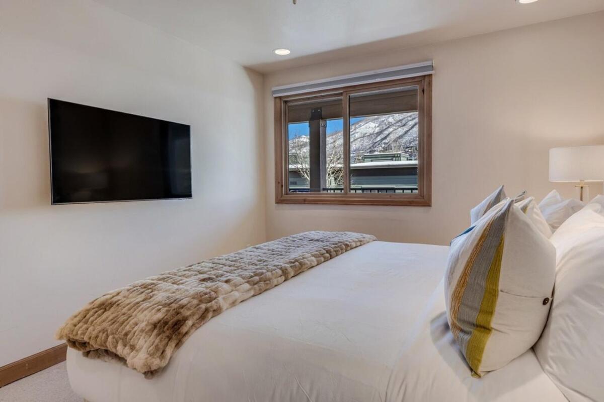 New Listing 2Br 2Ba Condo - Mountain Views แอสเพ็น ภายนอก รูปภาพ